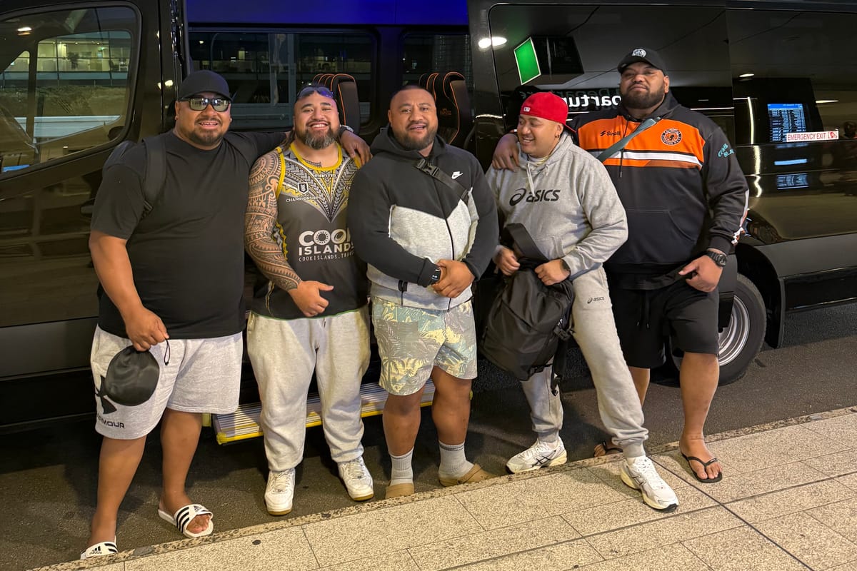 Group of guests with our Mercedes-Benz Sprinter before a Sydney Airport transfer